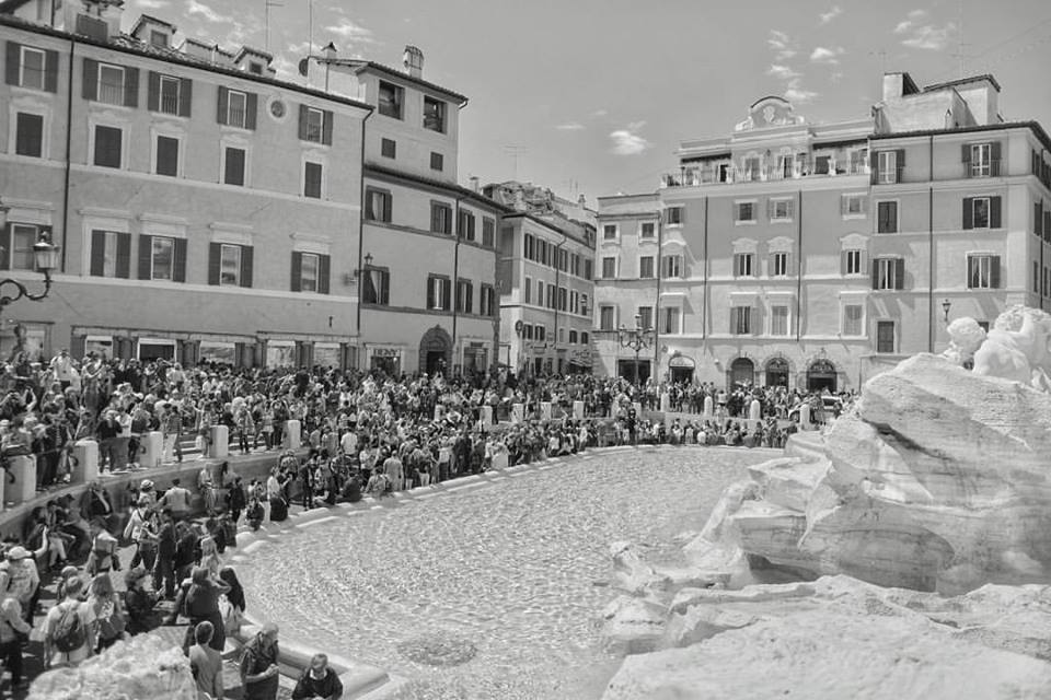 Photography Tip How To Take Better Photos Right Now Trevi Fountain