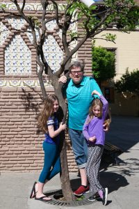 Jeff Bogle and daughters the tween years are the best