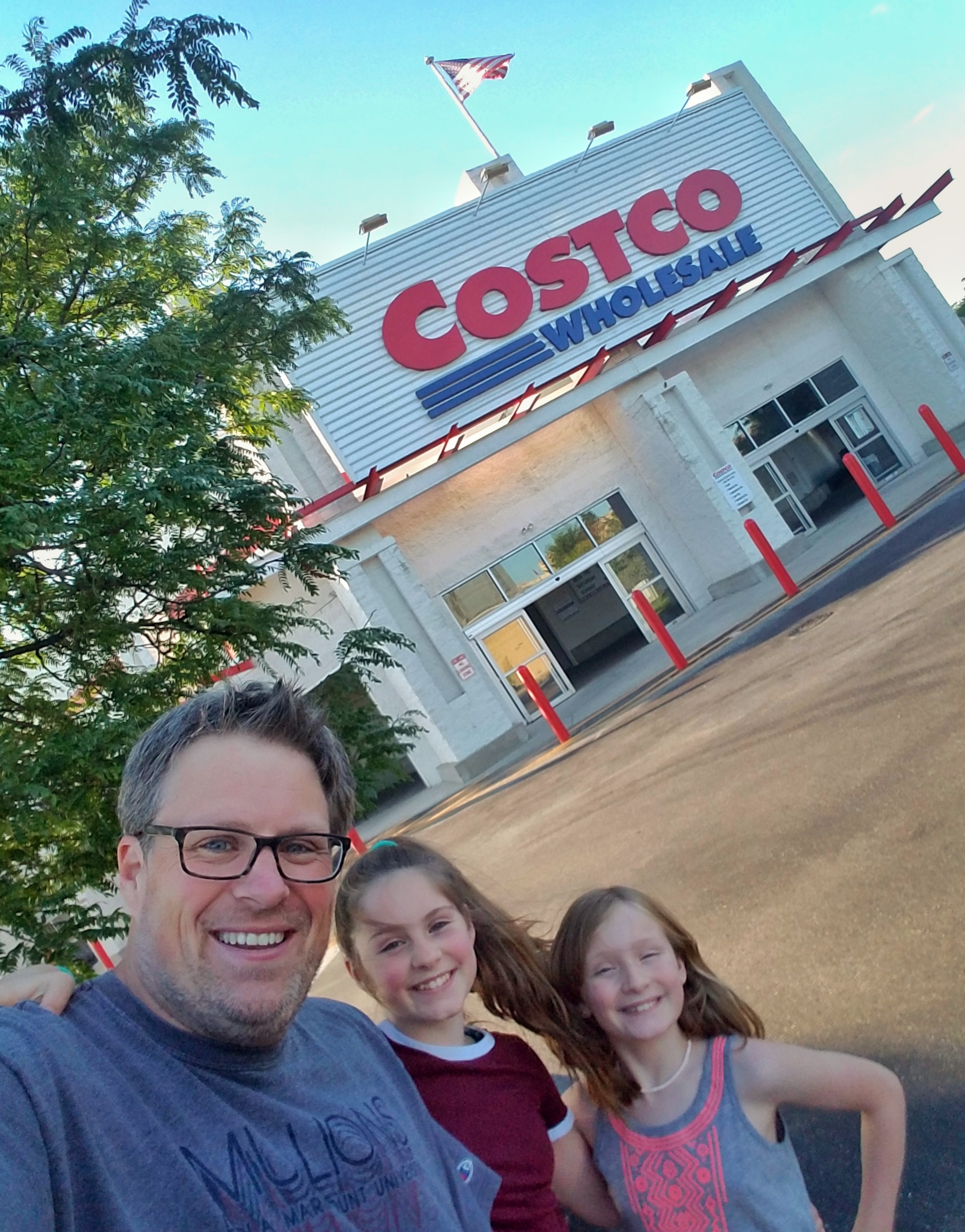 shopping at Costco with kids samples Costco